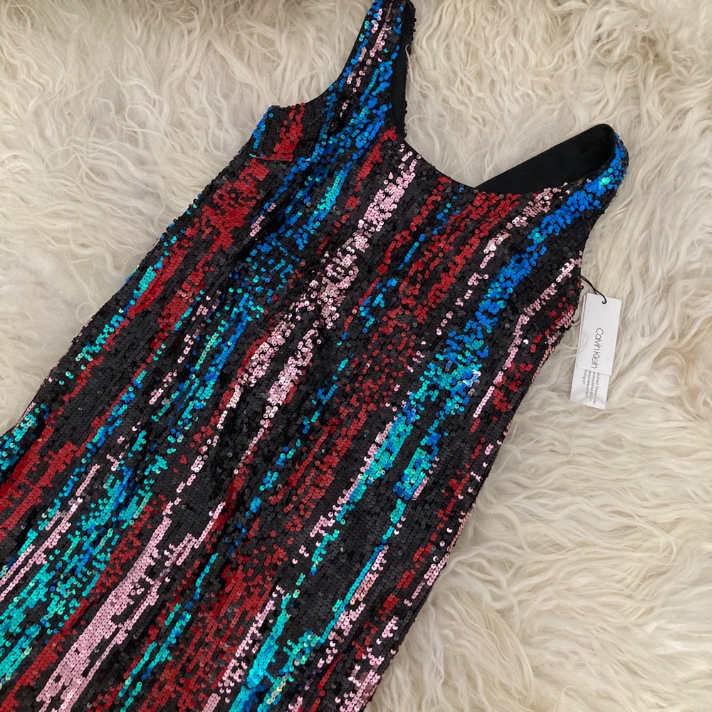 CALVIN KLEIN SEQUINED METALLIC SHIFT DRESS - Picture 9 of 9